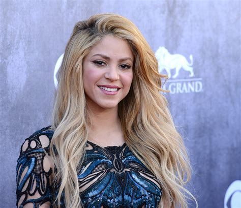 Shakira, da Waka Waka alla frase ‘Hai scambiato un Rolex con 